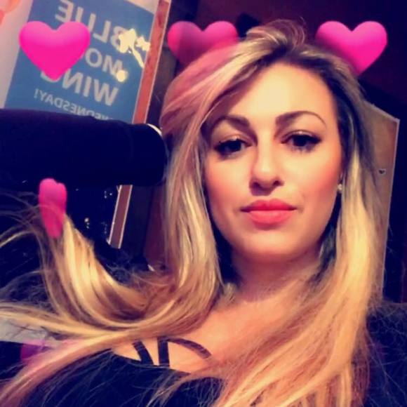 desi_allure